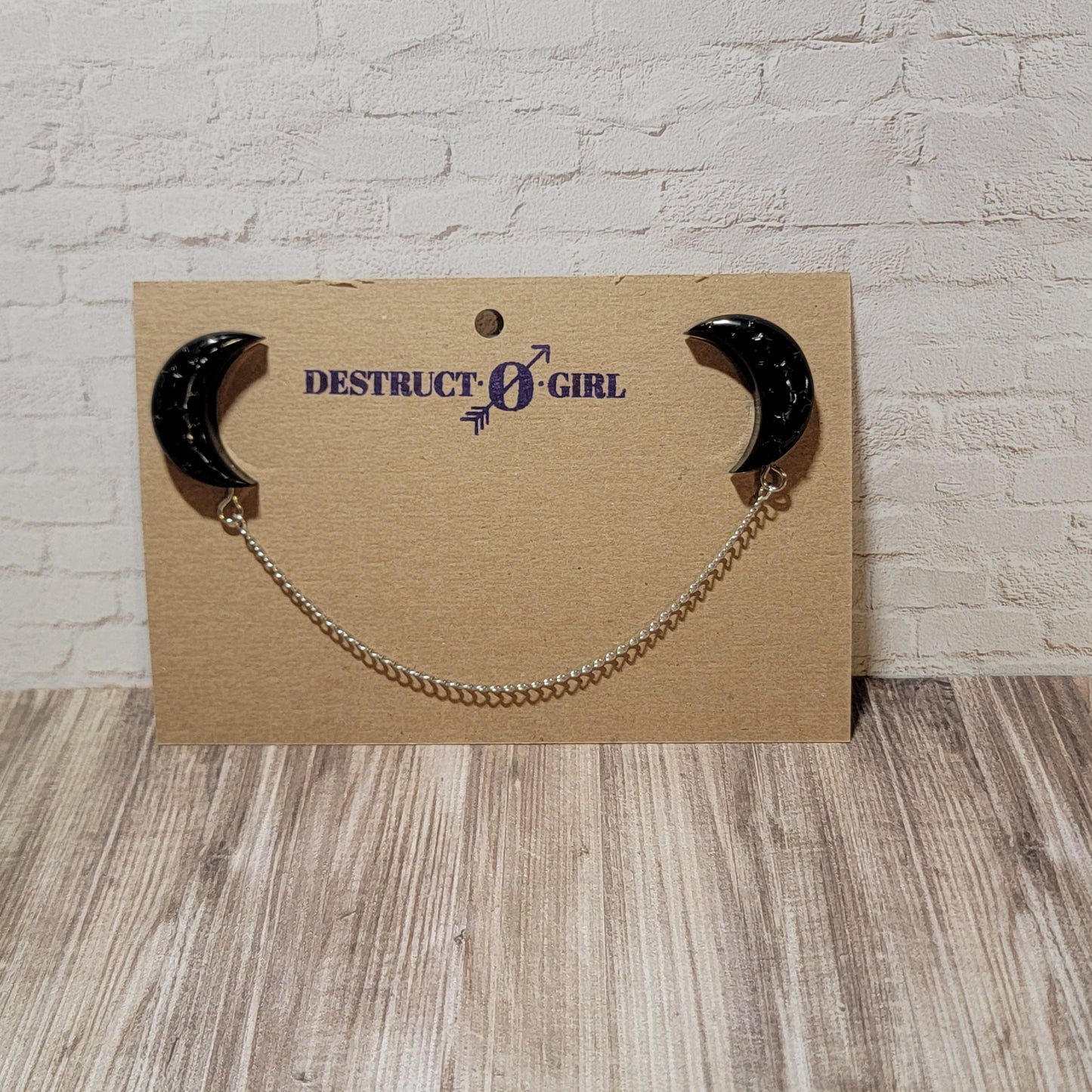 Moon Collar Pin