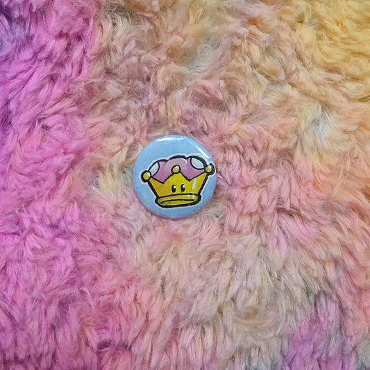 Super Crown Button